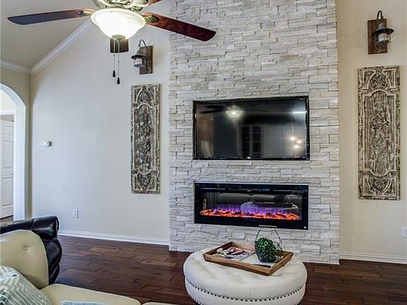5th image of 3075 Willow Grove Blvd APT 401