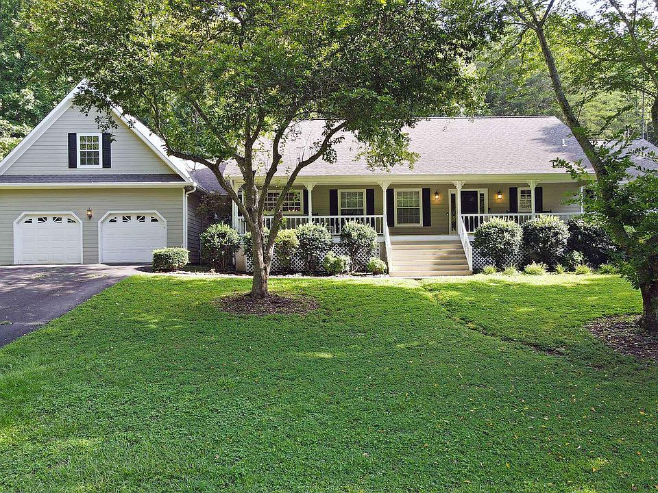1st image of 272 S Meadow Dr