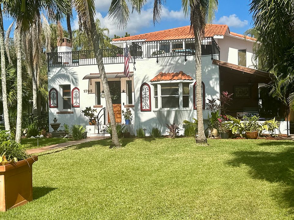 1705 Vamo Dr, Sarasota, FL 34231 | Zillow
