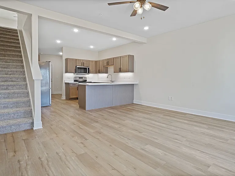 113 Eiche Dr — Photo 13