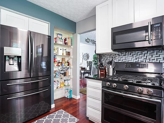 4th image of 2743 Westbreeze Dr