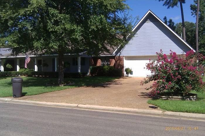 2nd image of 115 Christy Ln