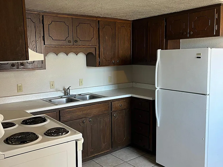 825 S 7th Ave #C — Photo 1