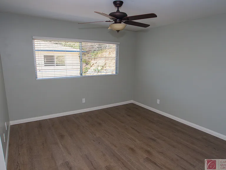 3176-3182 Reynard Way — Photo 6