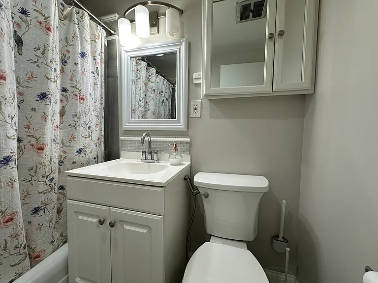 4600 Duke St #517 — Photo 31