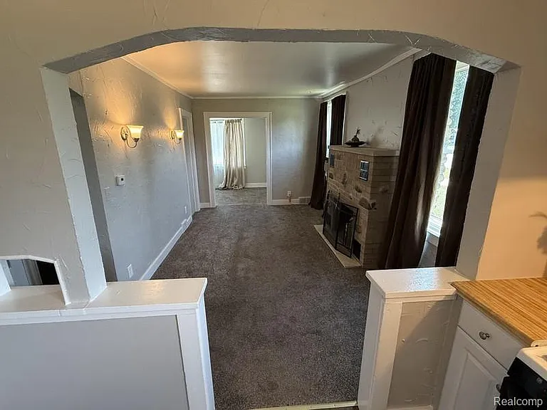 5015 Sashabaw Rd — Photo 8