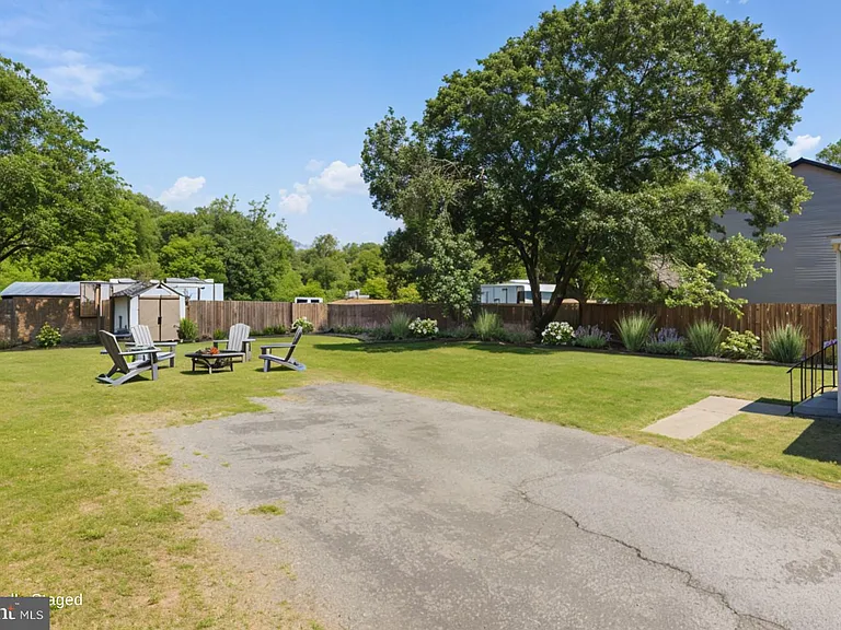 5242 Sands Rd — Photo 21