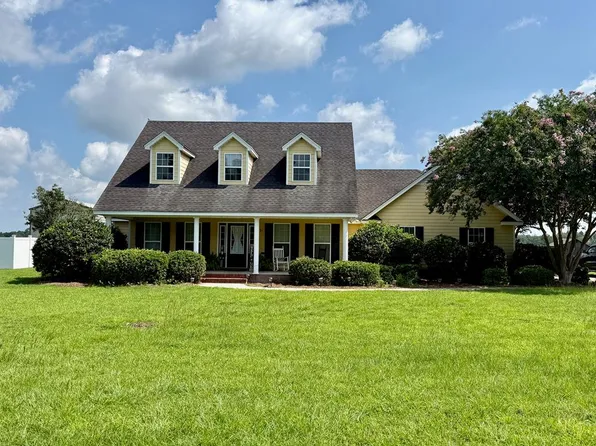 631 Patterson St, Sparks, GA 31647