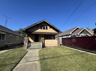 2512 73rd St, Kenosha, WI 53143