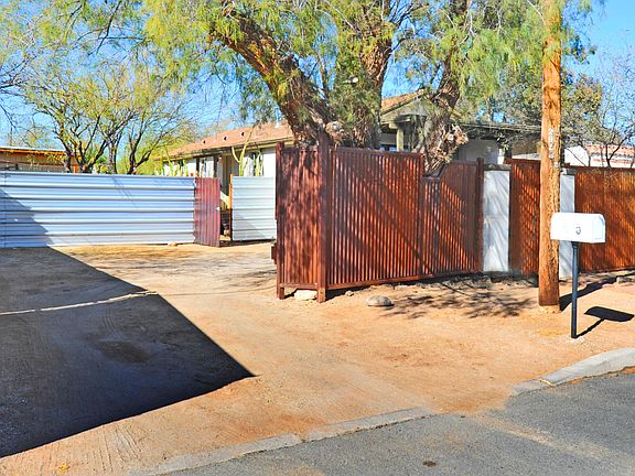 3rd image of 2915 N Estrella Ave