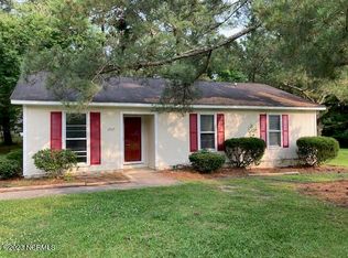 2957 Birdsong Cir, Grimesland, NC 27837