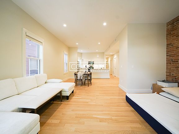 4th image of 56-58 John F Kennedy St #4