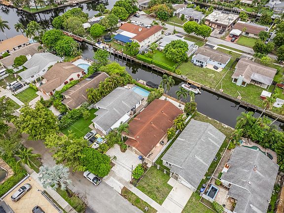 2nd image of 2643 Coolidge Street
