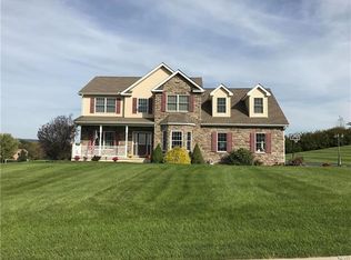 832 Krystal Ln, Danielsville, PA 18038