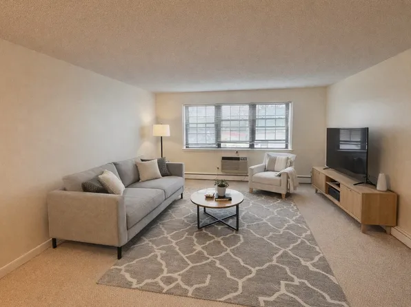 21 Walnut St APT 7, Quincy, MA 02171