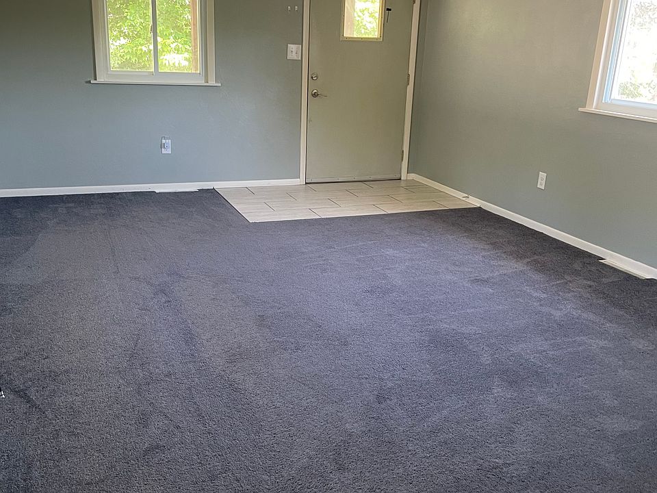 1st image of 687 Cornell Dr