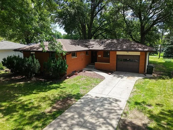 7221 Lexington Ave, Lincoln, NE 68505