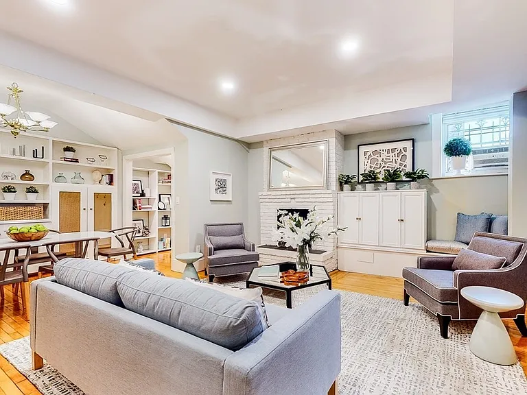 278 Clarendon St #1 — Photo 2