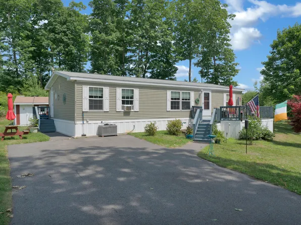 51 Sandalwood Circle, Kittery, ME 03904