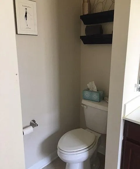 Private toilet