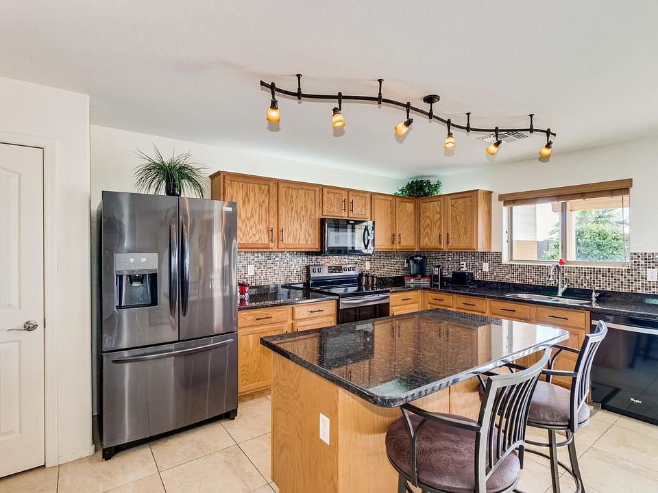 1st image of 44855 W Bahia Dr