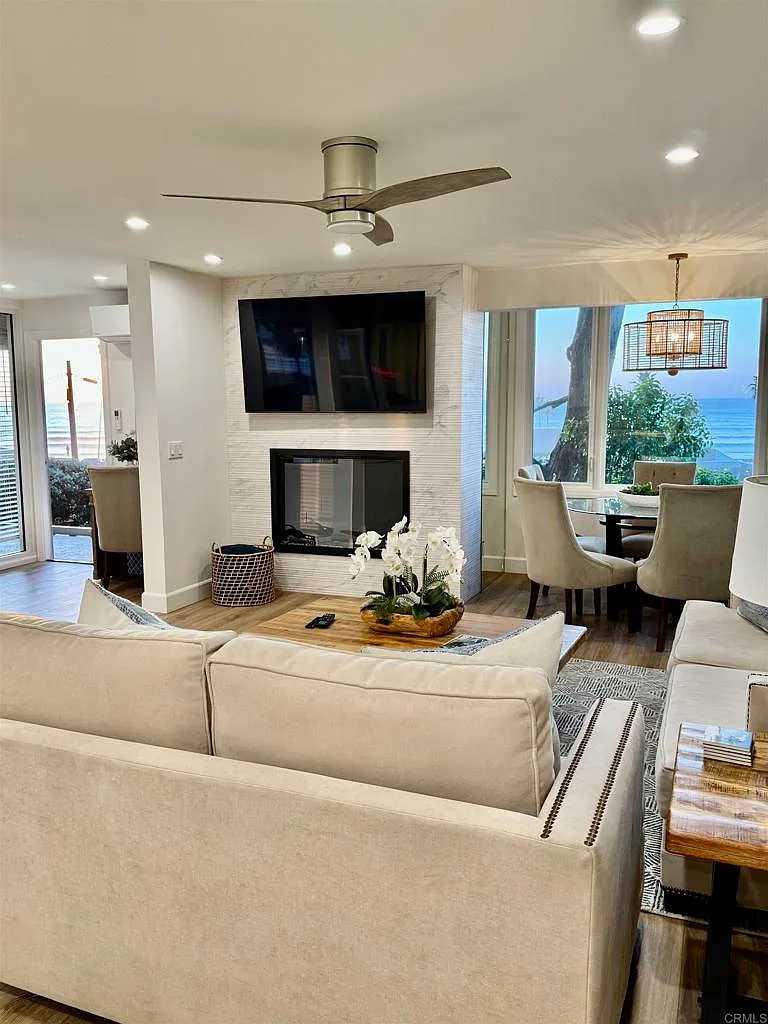 1 bed, 900 sqft, $8,000 — Photo 3