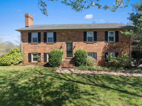 119 Stonehouse Dr, Lynchburg, VA 24502