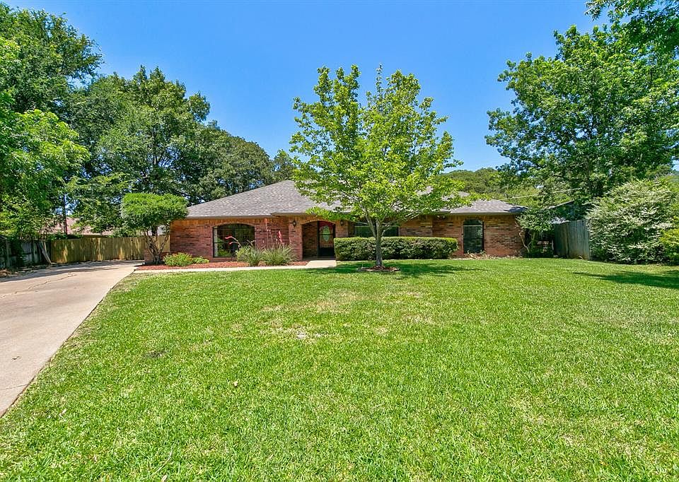 1st image of 2101 Preakness Ct