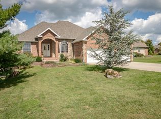 345 Shores Pkwy, Rogersville, MO 65742