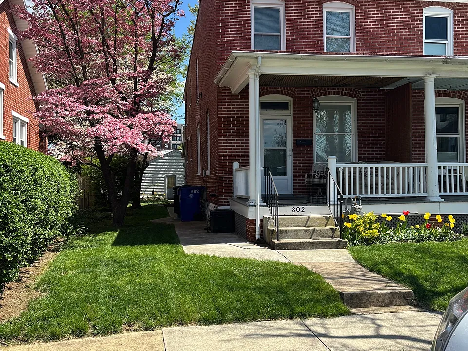 802 Trail Ave
