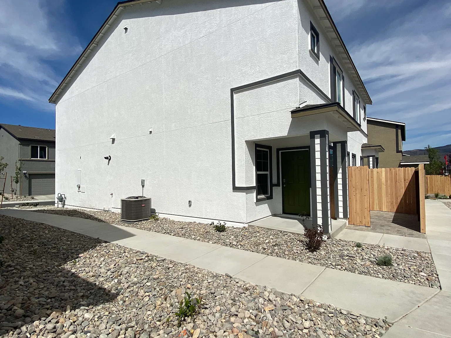 3 bed, 2.5 bath, 1409 sqft, $2,750 — Photo 4