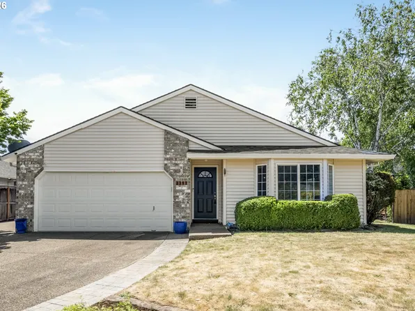 2391 N Kamiakan Dr, Cornelius, OR 97113