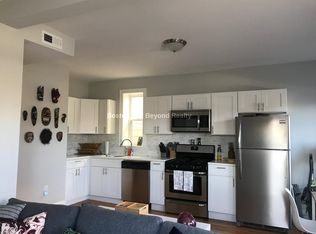 147 Paris St #3N, Boston, MA 02128