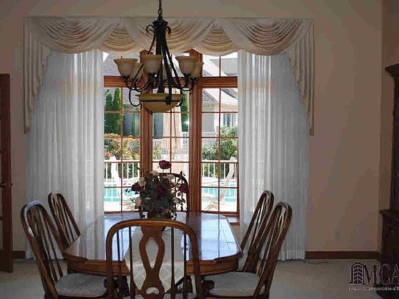 4th image of 5488 Wimbledon Park Dr