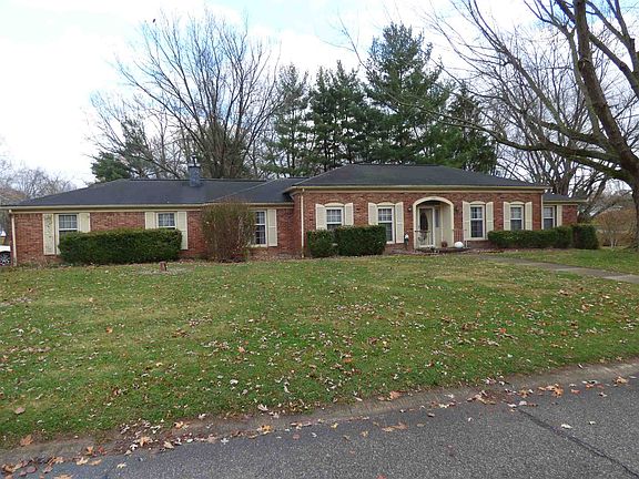2nd image of 1381 N Lakeview Dr