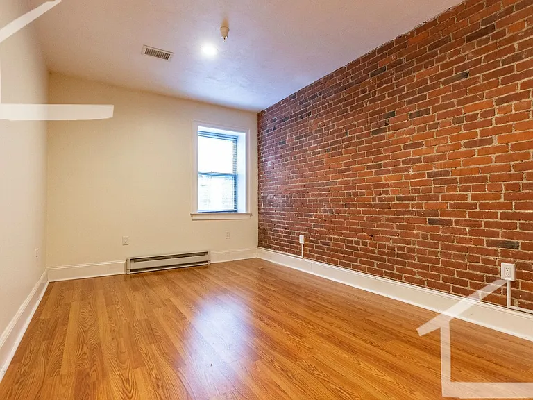 1191 Beacon St #3 — Photo 10