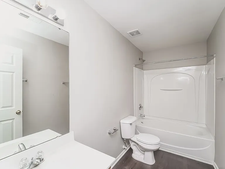 4405 Larkhaven Village Dr — Photo 16