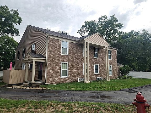 2nd image of 254 1st St