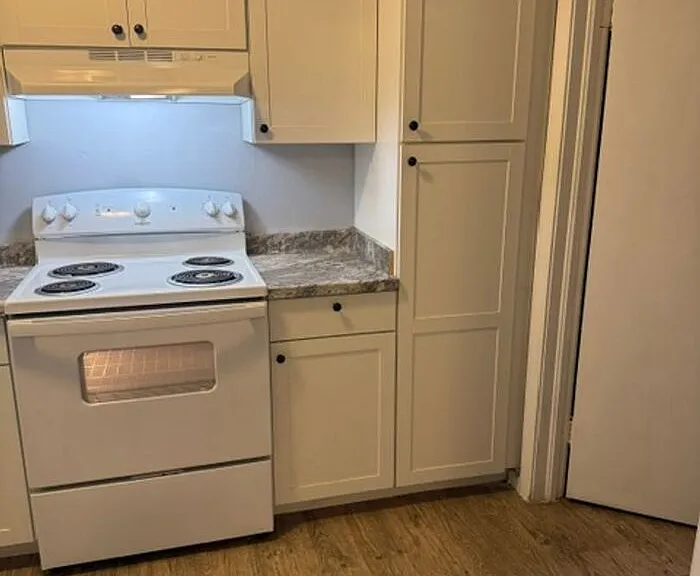 231 Edison Ave #231 — Photo 8