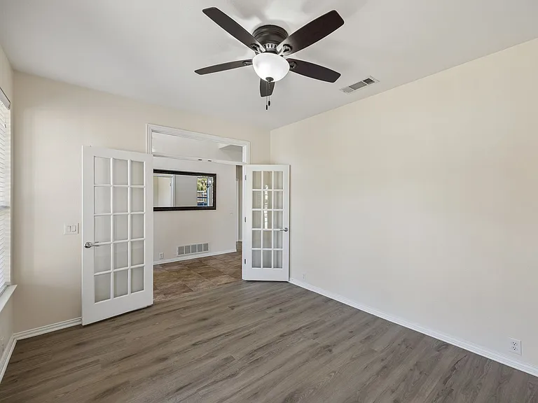 5193 Rolling Hills Dr — Photo 5