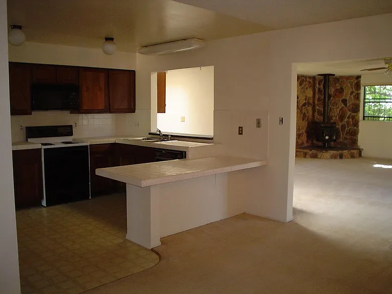 7204 Avenida La Costa NE — Photo 11