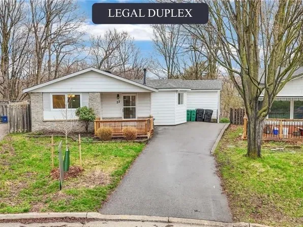 22 Blackhorne Cres, Kitchener, ON N2E 1T1