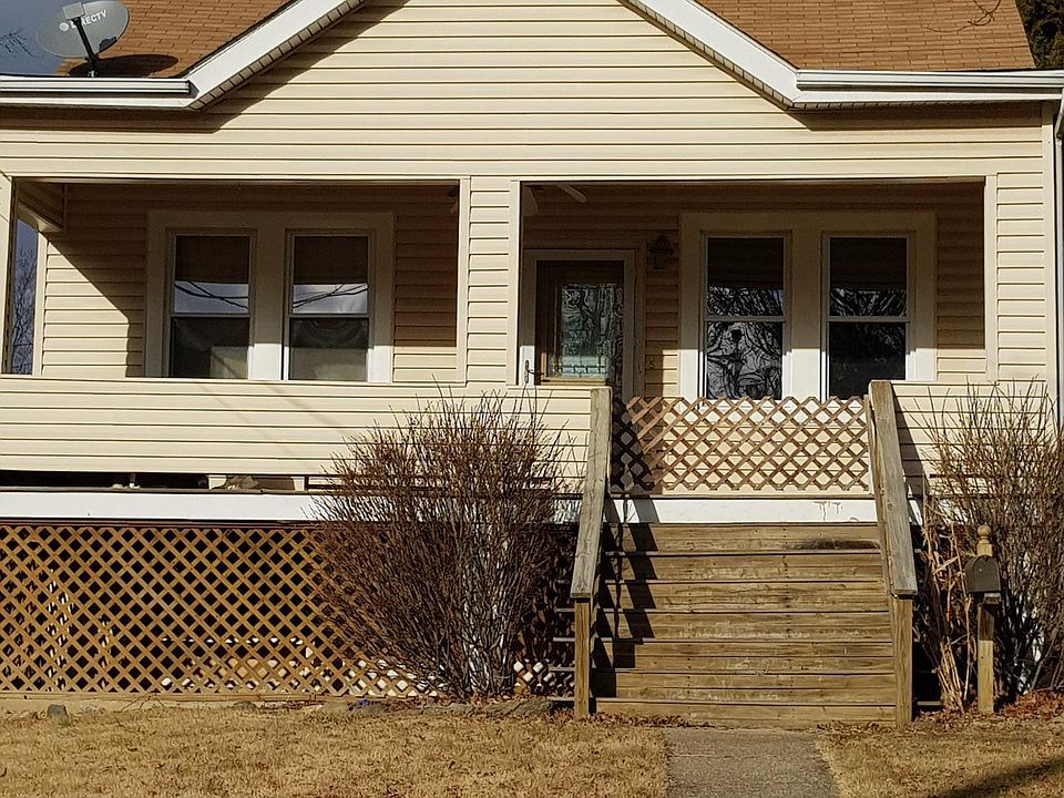 Front view with Lawn porch