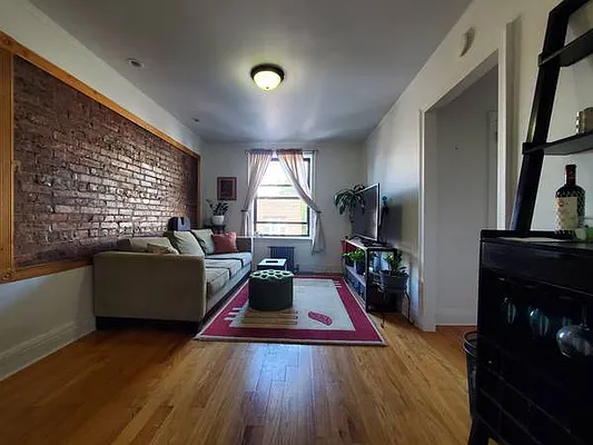 Rented by Ideal Properties Group | media 3