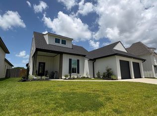 138 Cape Town Ave, Youngsville, LA 70592