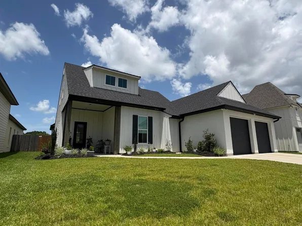 138 Cape Town Ave, Youngsville, LA 70592