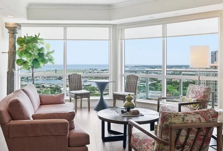 400 Beach Dr NE #1702 — Photo 10