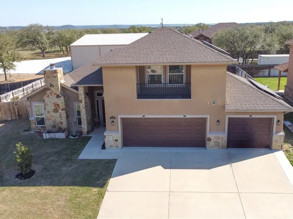 2233 Pirtle Dr, Salado, TX 76571
