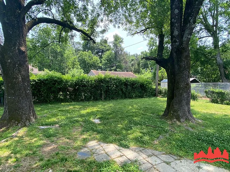 2961 Southwall St — Photo 12
