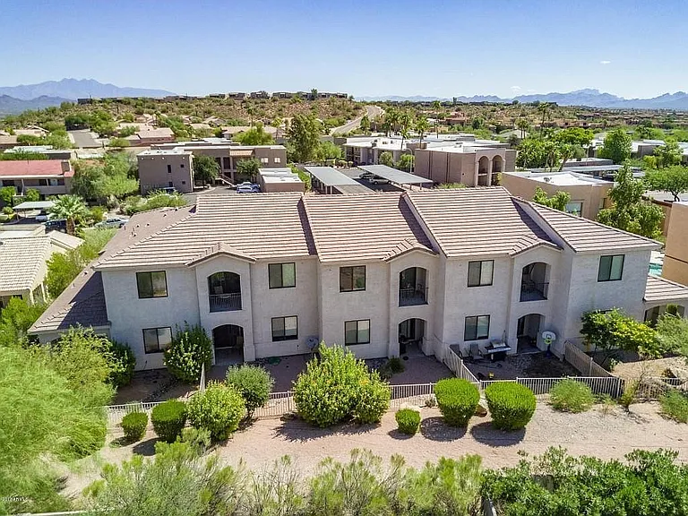 13616 N Hamilton Dr — Photo 12